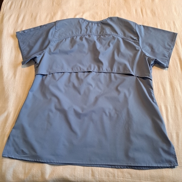 Carhartt mens or womens size XL ceil blue scrub top EUC - Picture 3 of 6